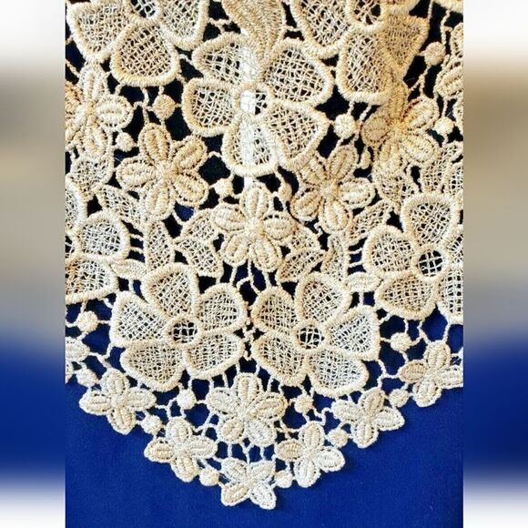 Lilly Pulitzer Nala Shift Dress, size 0 Style 001411 - Picture 3 of 9